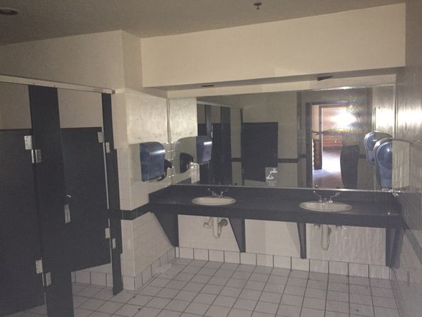 1700 Airport Fwy, Bedford, TX 76022